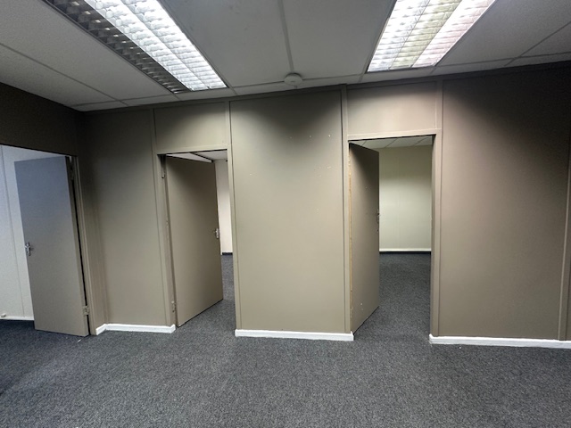 To Let commercial Property for Rent in Mowbray Western Cape